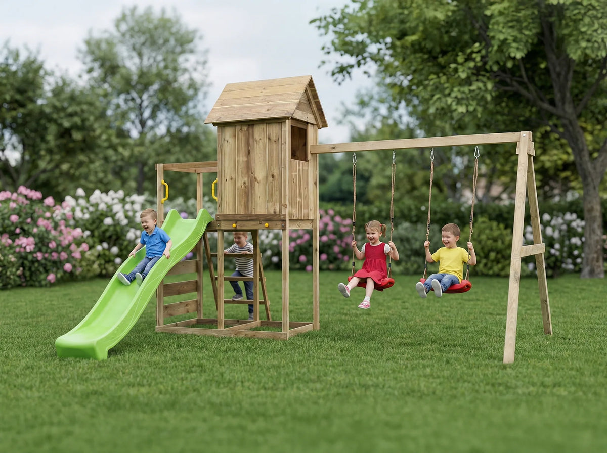 MaxPlay 5 mit Rutsche und Doppelschaukel im Garten.