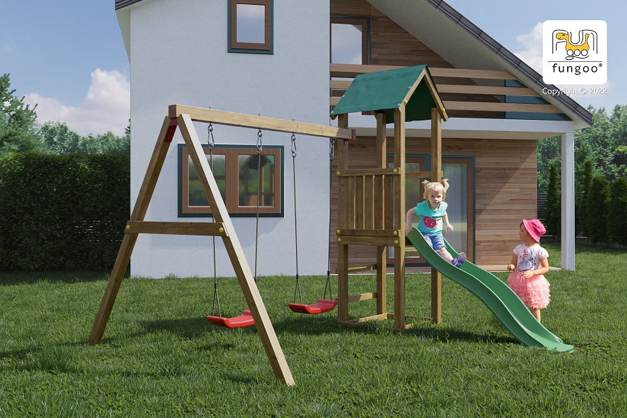 Fungoo Lucas Spielturm im Garten mit Kindern