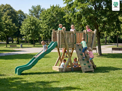 FunForte I – Spielturm mit Rutsche – Produktbild T-10270-P-K-XD_FF_Tower1_KDI_DeepGreen_Slide_0134
