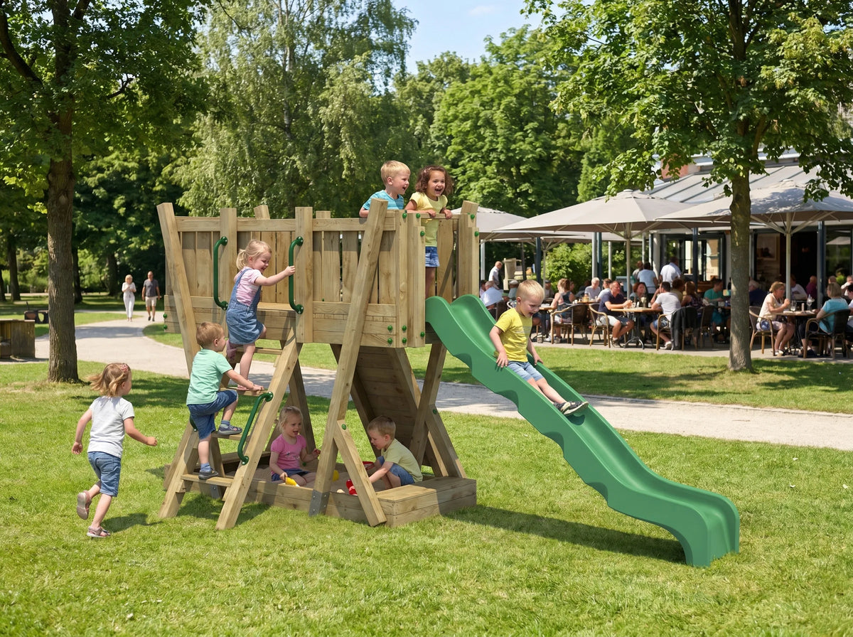 FunForte I – Spielturm mit Rutsche – Produktbild T-10270-P-K-XD_FF_Tower1_KDI_DeepGreen_Slide_0151