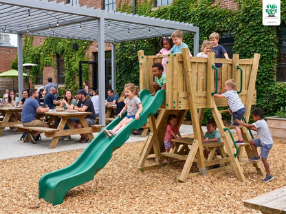 FunForte II – Spielturm mit Rutsche – Produktbild T-10275-P-K-XD_FF_Tower2_KDI_DeepGreen_Slide_0_42