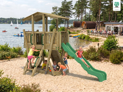 FunForte III – Spielturm mit Dach und Sandkasten – Produktbild T-10280-P-K-XD_FF_Tower3_KDI_DeepGreen_Slide_0_37